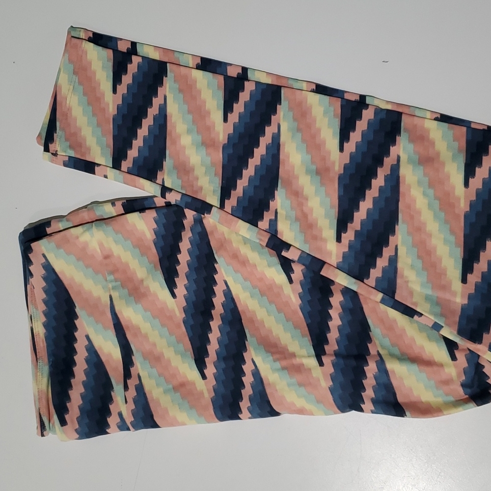 LuLaRoe TC Leggings